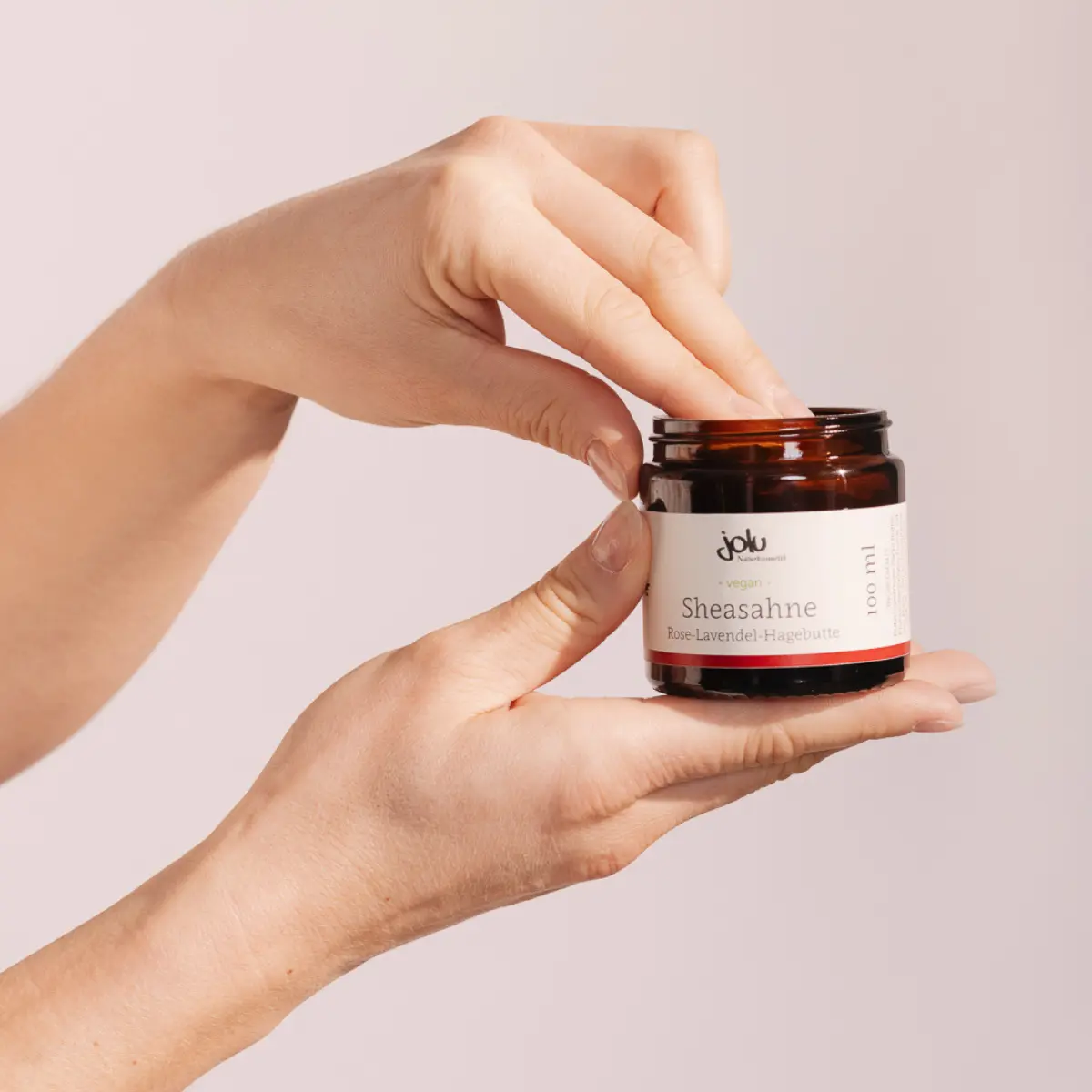 Sheasahne Rose in Anwendung.